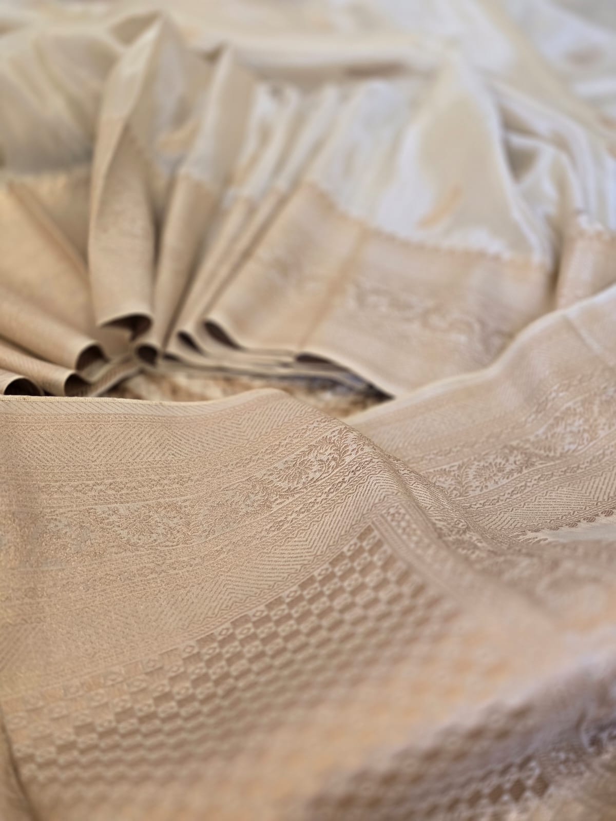 Royal Ivory Tissue Silk Saree with Elegant Zari Work