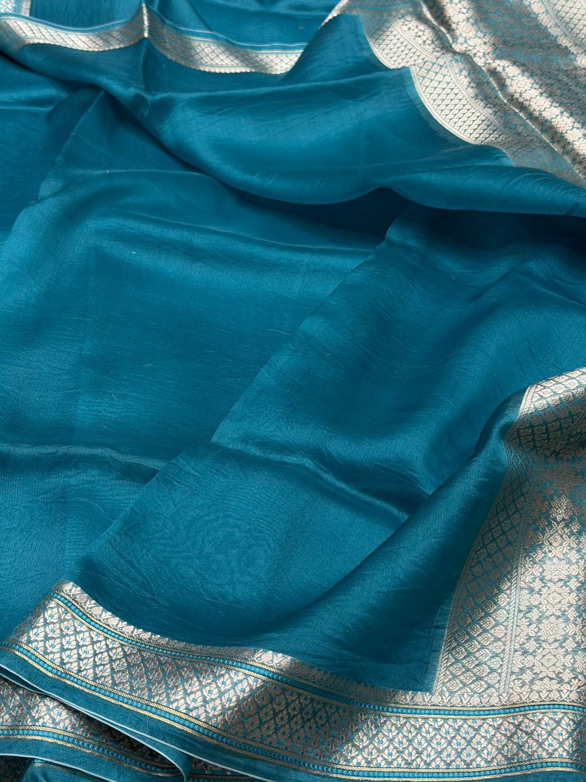 Aanchal- Pure Organza Silk saree